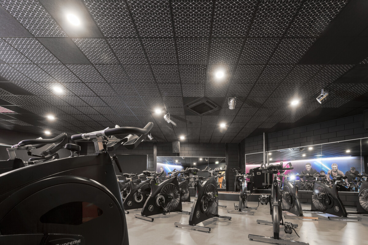 sportruimte met spinning fietsen